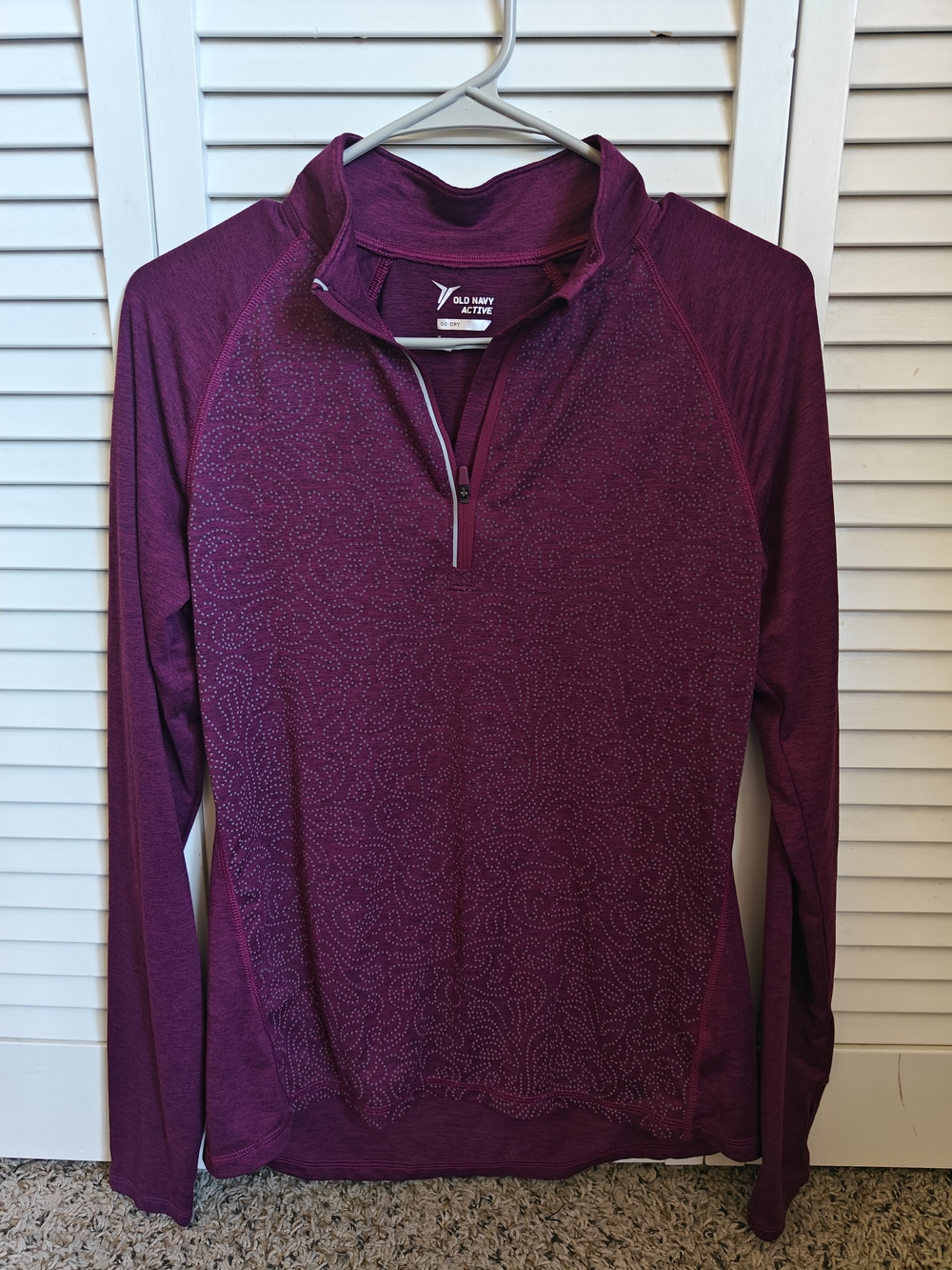 Old Navy Active women's dark plum quarter-zip Athletic pullover Top M